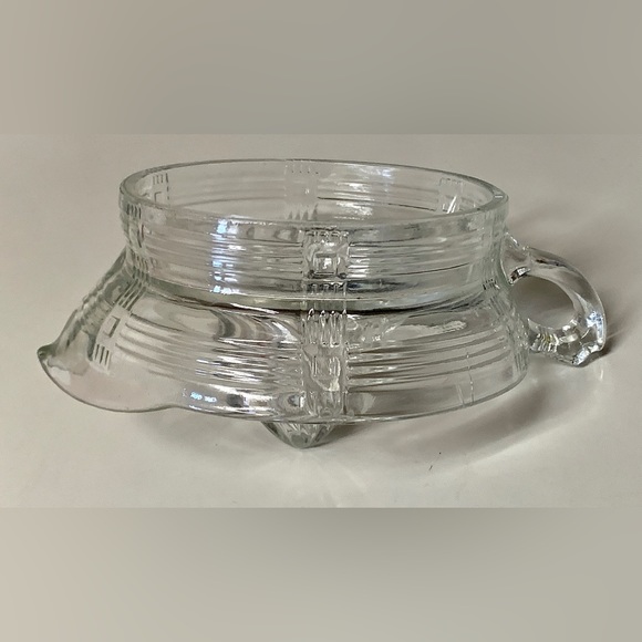 1920s Vintage Spout Front Criss Cross Swirl Glass Hazel Atlas Orange Reamer - Picture 9 of 9